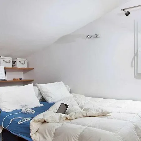 Sanchi Comfortable Holiday לאבין