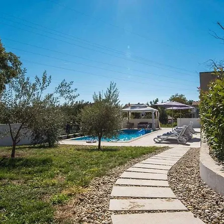 Sanchi Comfortable Holiday Tatil Evi